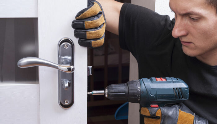 5 benefits of hiring a handyman service